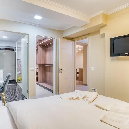 Apartament Herastrau Grand - 2 Bedroom Bucureşti